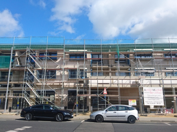 Bild 3: Blick auf die Südfassade (aufgenommen von der Straße "Im Gang")