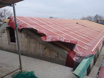 Bild 3:  Blick von Süden in Richtung Nord-Westen auf den westlichen Querbau