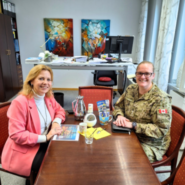Besuch im Rathaus: Oberstleutnant Stephanie LeBlanc