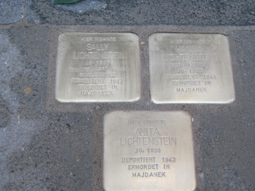 Drei Steine für drei durch den Naziterror ermordete Menschen